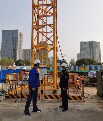 南通城管主動服務(wù)顯擔(dān)當，精準助力近30家建筑企業(yè)復(fù)工復(fù)產(chǎn)